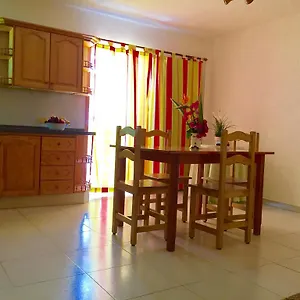 https://ocean-blue-apartments.in-canary-islands.com